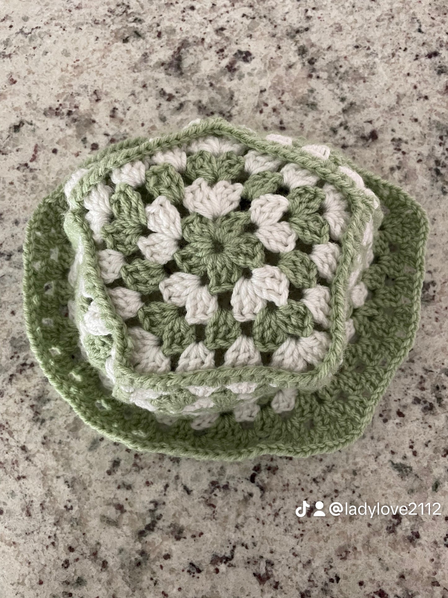 Crochet Green & white bucket hat